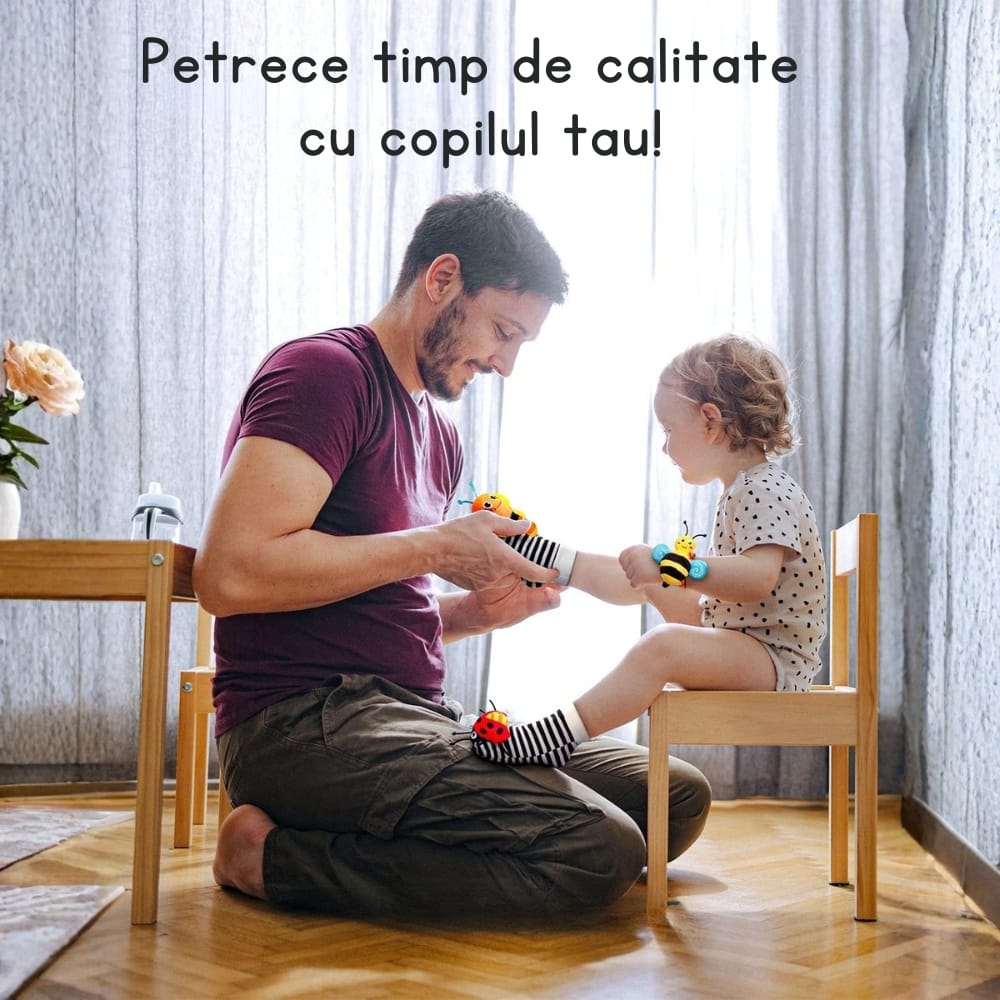 joc părinte copil cu jucării zornăitoare textile pentru bebeluși